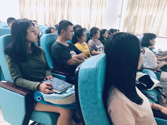 说明: G:\香港六合彩开奖动态

\20190628优秀校友讲座——纪刚\微信图片_2019070910162616.jpg
